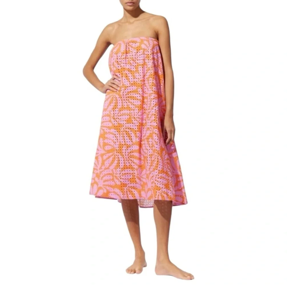 Solid & Striped Brie Eyelet Skirt Dress in Carnation Pink Clementine - Picture 2 of 7